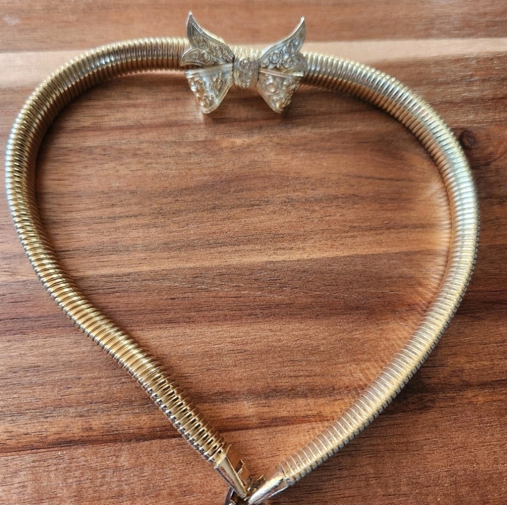 Bow Collar Necklace
